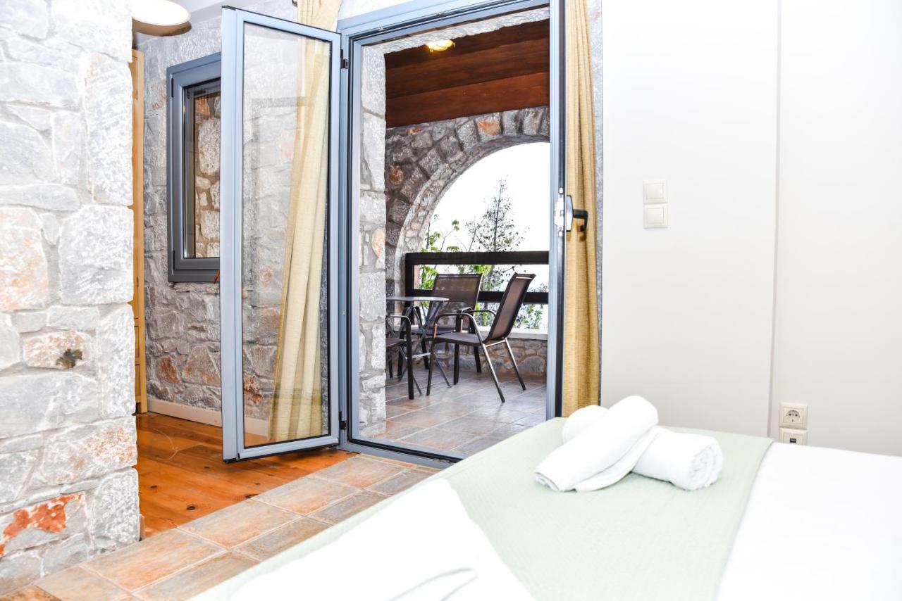 Ryalos Villas Kalamata Exterior photo